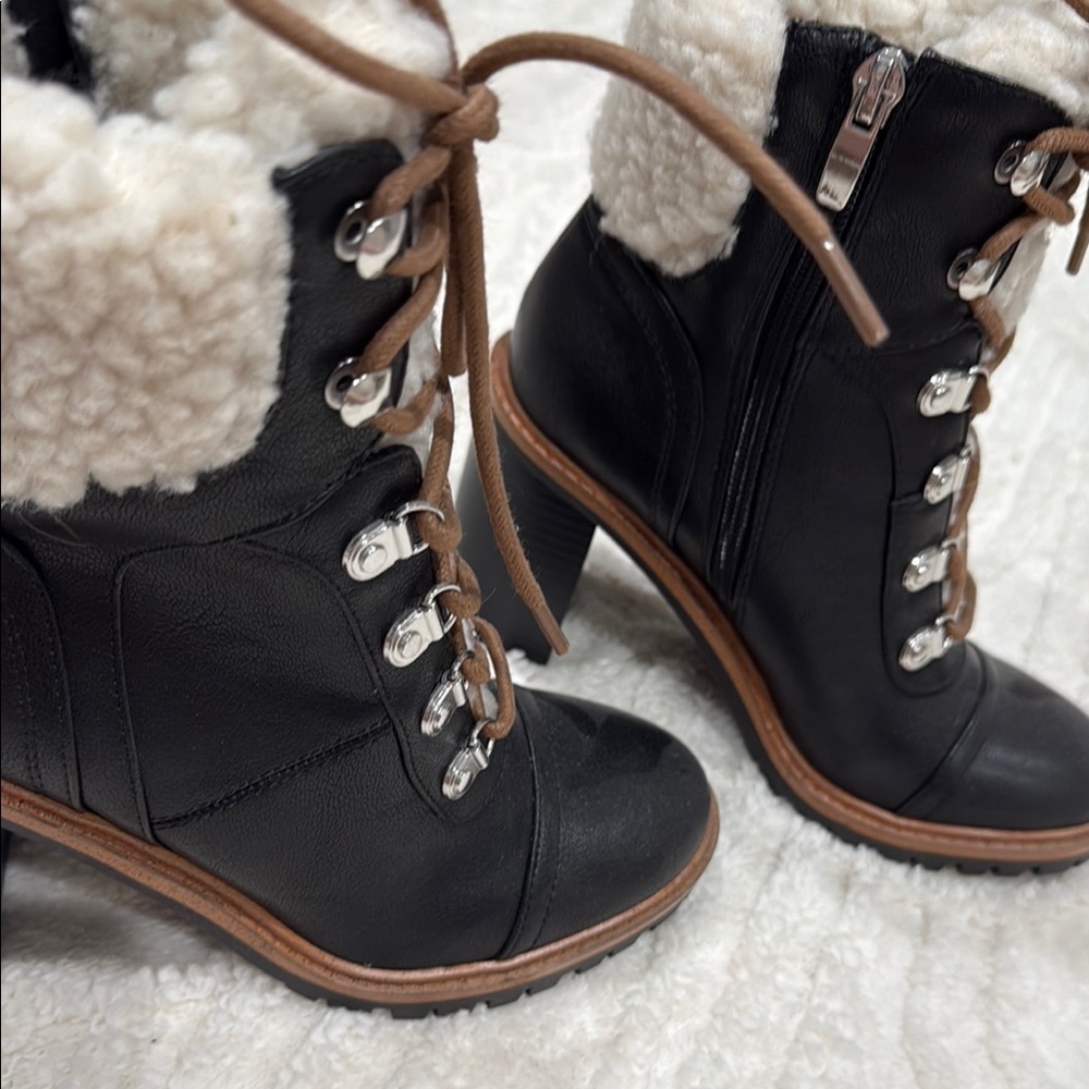 Women's Black and Brown Lace-Up Ankle Boots - Picture 4 of 4